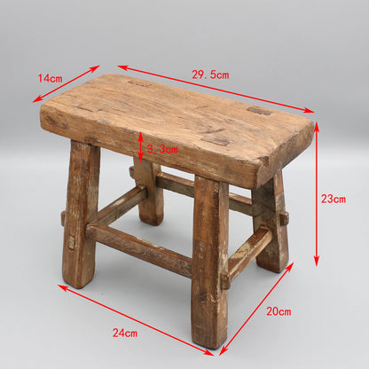 Ancien tabouret de cuisine, petit banc, petite place, chaise pour enfants