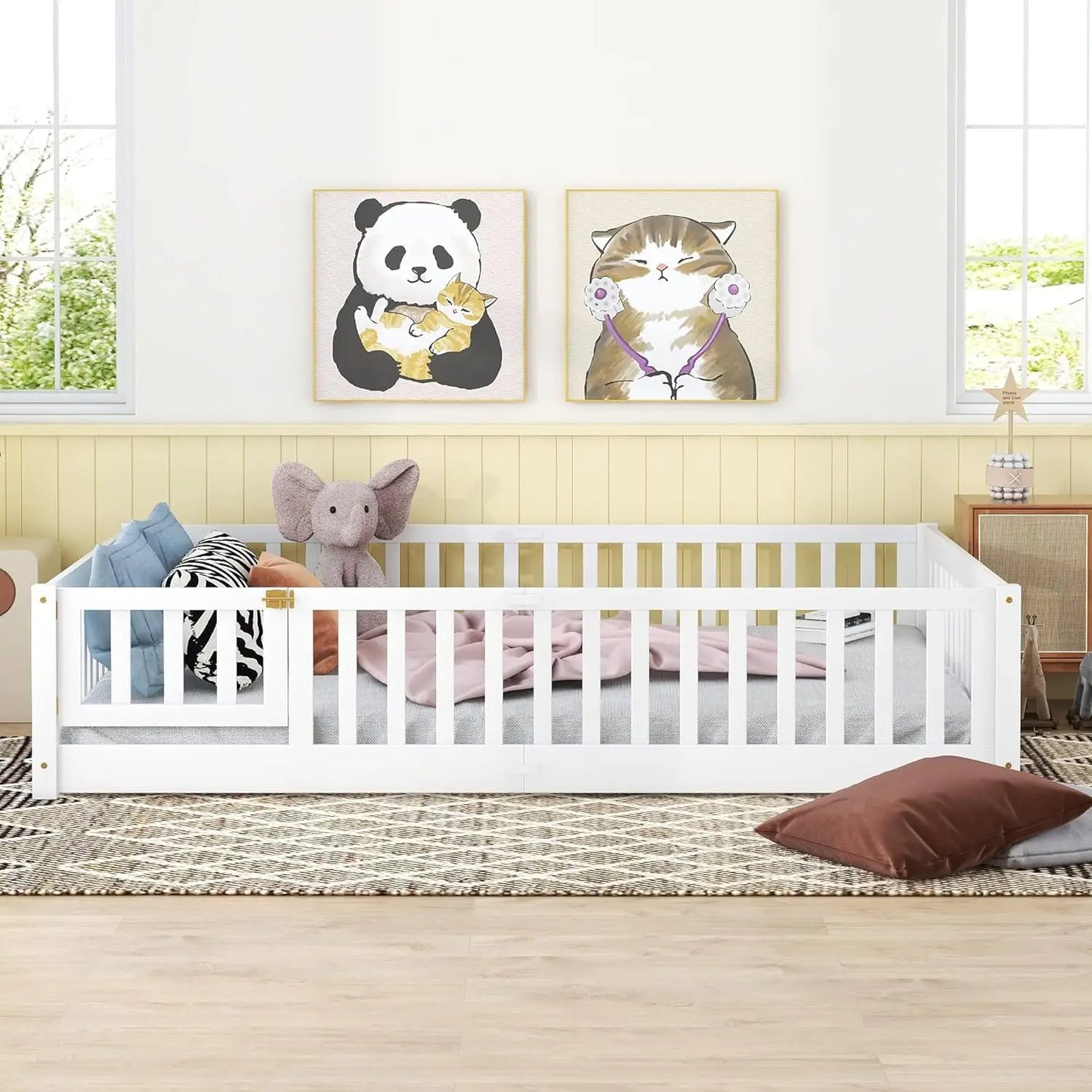 Marco de cama de madera Montessori para niños pequeños, tamaño grande, con barandillas, divertido para niños y niñas, color blanco