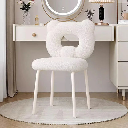 Portable Cute Vanity Chair Elegant Children Mobile Puffs Makeup Stool Metal Design Tabouret Vanity Chair Makeup Room