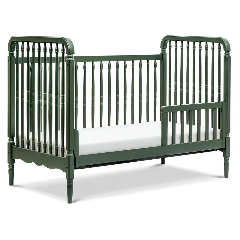 Cuna convertible Liberty 3 en 1 con kit de conversión a cama para niños pequeños en color blanco, con certificación Greenguard Gold