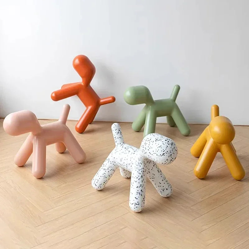 Taburete nórdico para niños, pequeño taburete portátil, reposapiés bajo, otomanas de plástico, taburetes decorativos multifuncionales para sala de estar, muebles