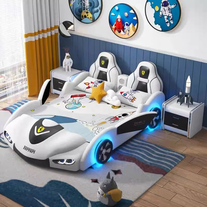 Cama infantil multifuncional con forma de coche para niños, marco de madera, dormitorio, cama versátil con dibujos animados y estilo con 2 mesitas de noche