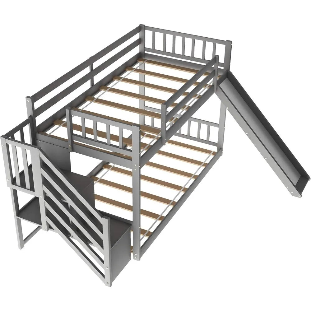 Litera baja de madera maciza para niños, litera doble sobre dos camas individuales con tobogán y escalera, escalera con estantes de almacenamiento/pasamanos