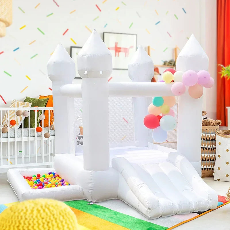 Trampoline de château gonflable blanc avec piscine à balles, toboggan, décoration d'événement de fête de mariage, lit de saut pour enfants avec souffleur