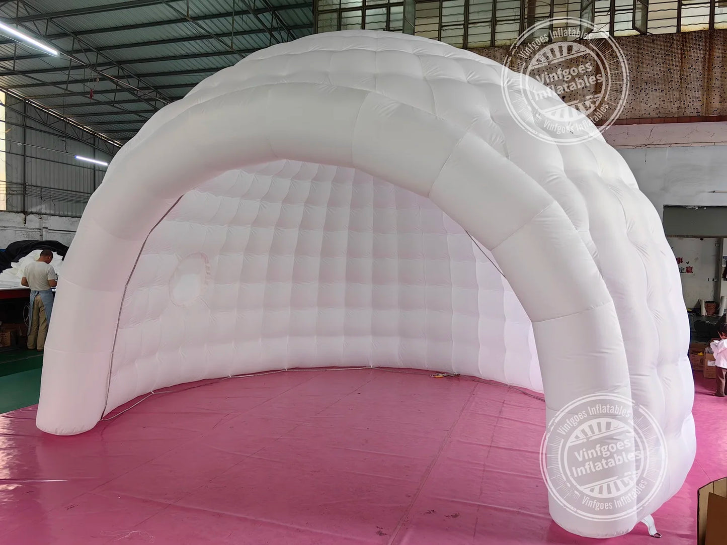 Tente dôme igloo gonflable portable à éclairage LED blanc avec souffleur d'air pour exposition, camping, fêtes, événements