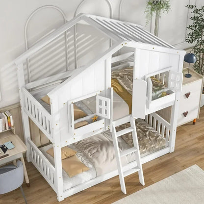 Litera doble para niños con estructura de madera, techo, ventana, jardinera, puerta, barandillas de seguridad y escalera, resistente y segura