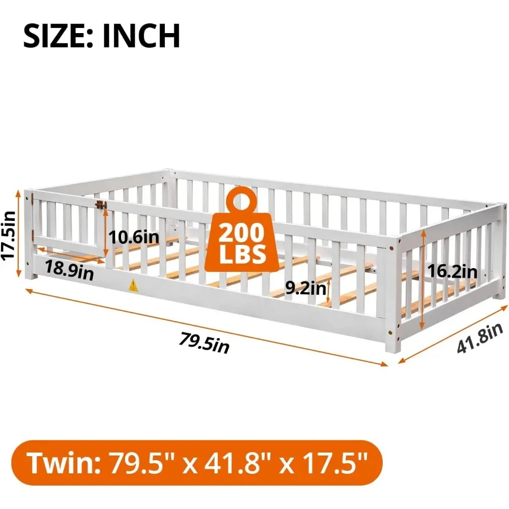 Lit double au sol pour enfants, cadre de lit Montessori en bois robuste avec lattes en bois, clôture haute et petite porte, lit au sol Montessori