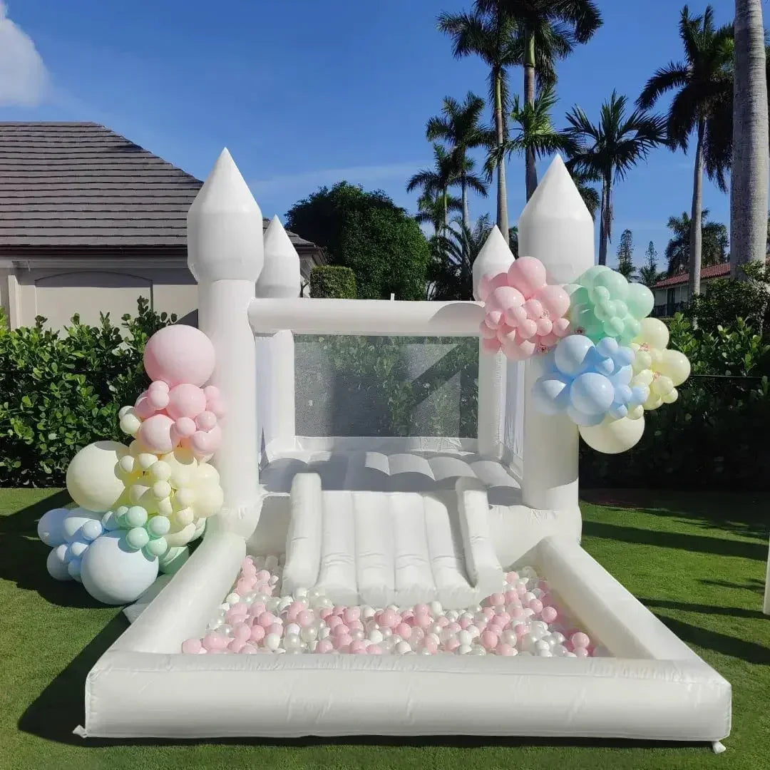 Château gonflable blanc pour enfants avec trampoline soufflant, piscine à balles, parc de fête de mariage, location d'événements, jouet pour enfants, lit de saut