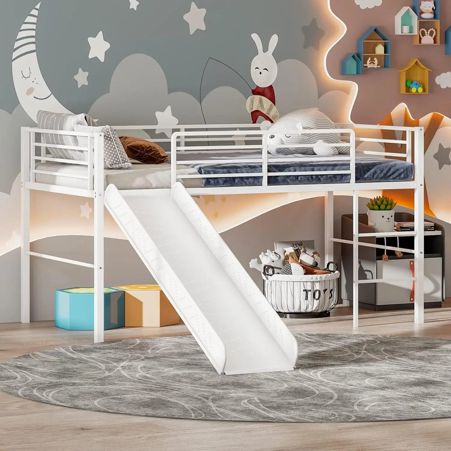 Lit mezzanine double avec toboggan, lit superposé bas en métal avec barrières de sécurité et échelle intégrée, cadre de lit pour tout-petits pour garçons et filles