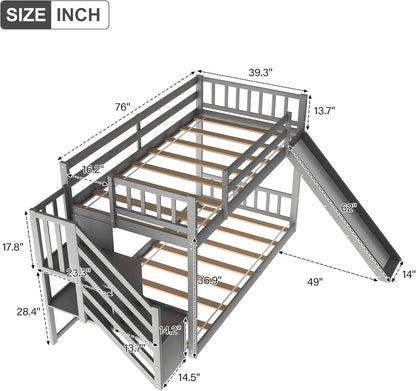 Litera baja de madera maciza para niños, cama individual sobre litera de piso doble con tobogán y escalera con estantes de almacenamiento, pasamanos gris