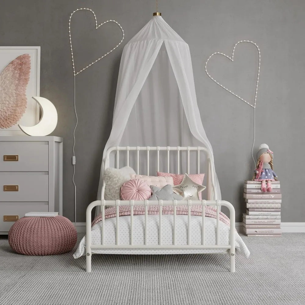 Cama infantil de metal Quinn de Little Seeds, color blanco roto