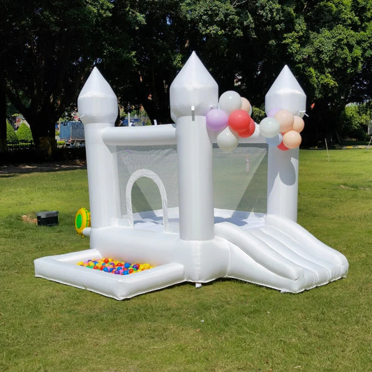 Trampoline de château gonflable blanc avec piscine à balles, toboggan, décoration d'événement de fête de mariage, lit de saut pour enfants avec souffleur