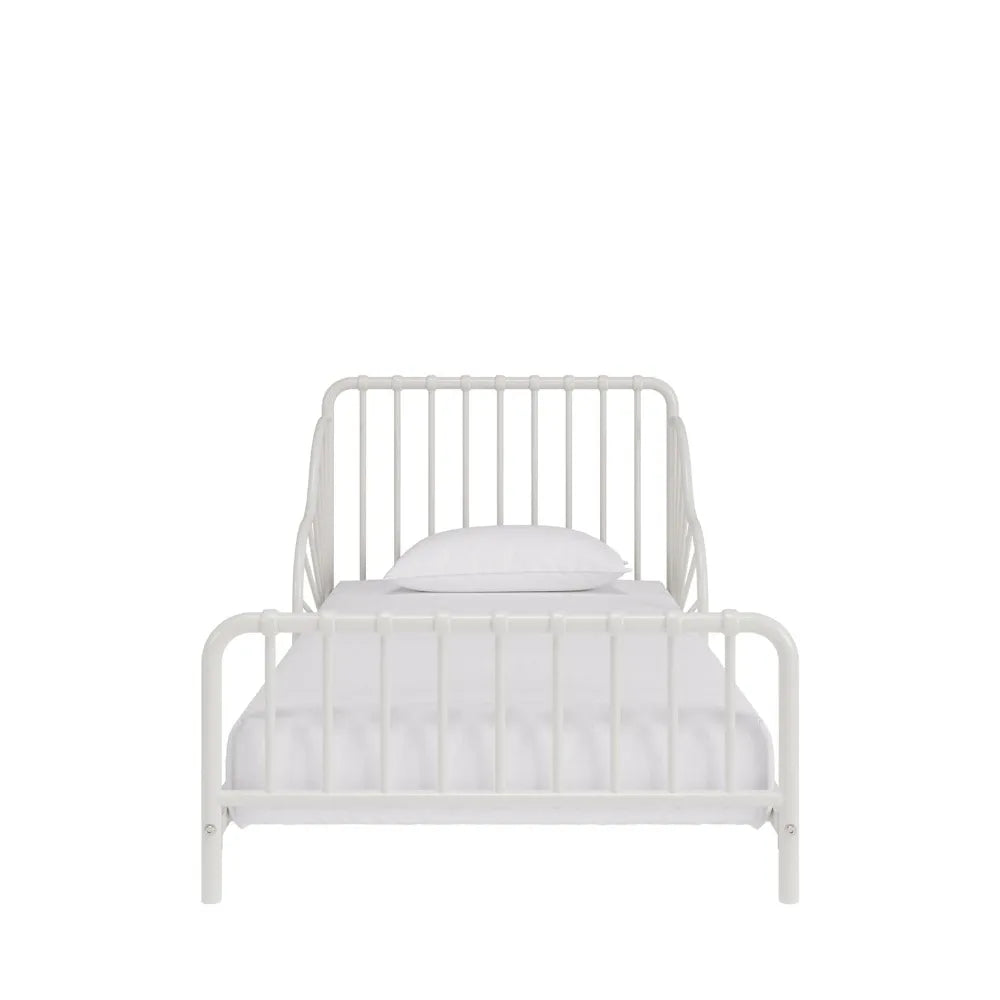 Cama infantil de metal Quinn de Little Seeds, color blanco roto